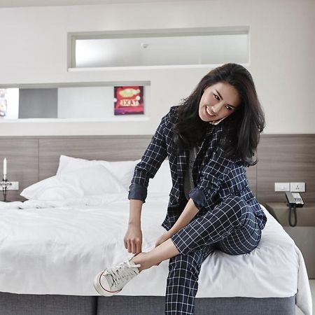 Praso@Ratchada12 Hotel Банкок Екстериор снимка