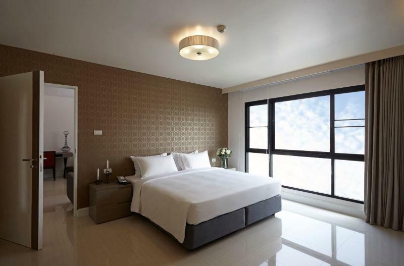 Praso@Ratchada12 Hotel Банкок Екстериор снимка